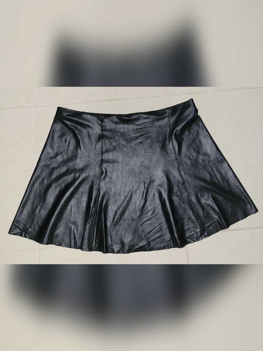 SPANX Faux Leather Mini Skirt A-Line Skater Black Size 2X Y2K Quiet Luxury - Picture 2 of 5